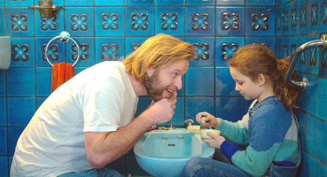 瑟琳席安玛拍摄《亲爱的童伴》，道出「跟父母做朋友」的感动视角。（海鹏提供）