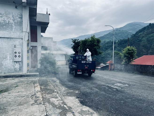 草屯、南投、埔里鎮確診人數都已突破300，竹山、名間確診數也在百人以上，而偏鄉像是仁愛鄉、信義鄉也都將接近百人。（衛生局提供／吳建輝南投傳真）