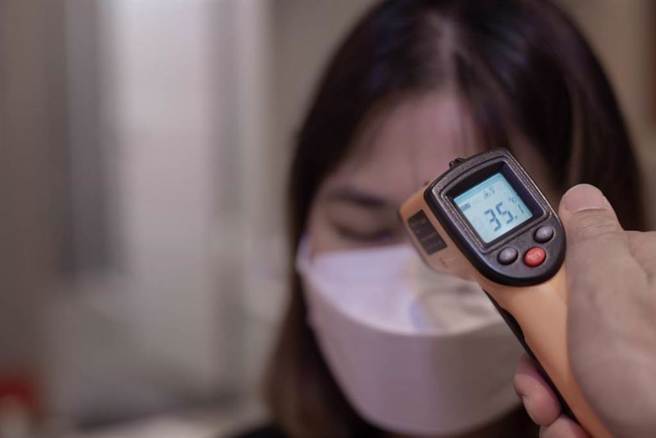 掌握4大饮食原则 确诊新冠也能好得快、后遗症少。(示意图/Shutterstock)