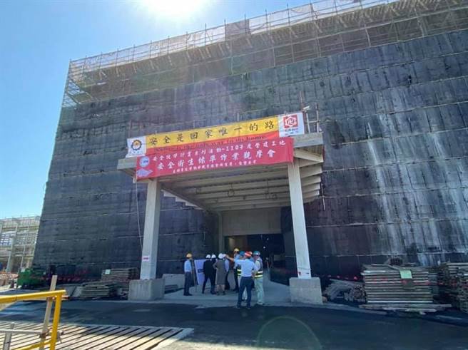 疫情影响，云林县麦寮乡六轻工业区海水淡化厂将延后1年完工。（本报资料照片）