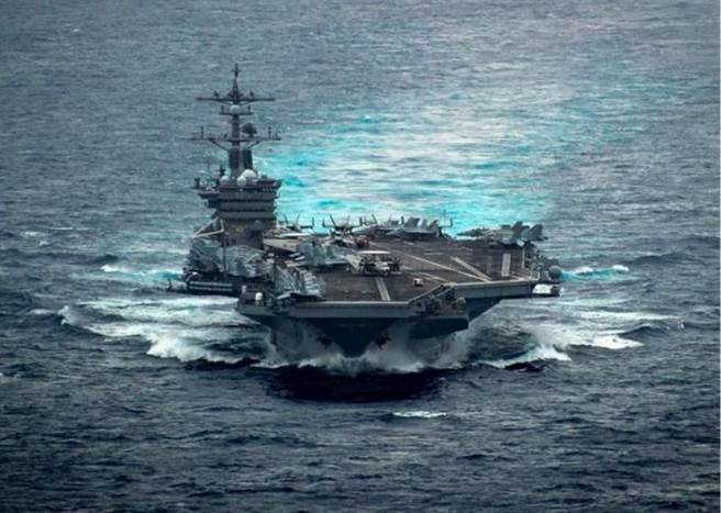 美国海军卡尔文森号航母在南海巡航。（美国海军官网）