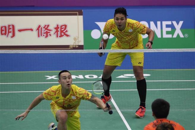 楊博涵（前）、盧敬堯（後）在2022湯姆斯盃小組賽第3戰助中華隊奪勝。（資料照／中央社）