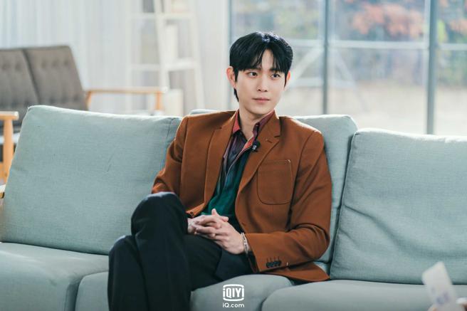 金永大在《流星》飾大明星孔泰成。（愛奇藝國際站提供）