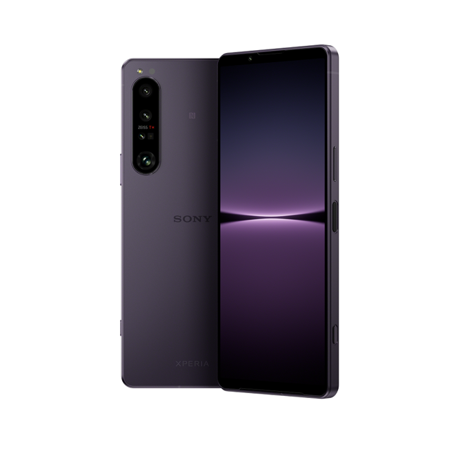全新Xperia 1 IV旗舰机款推出12GB RAM/256GB ROM、共幻境紫、冰雾白与夜瑟黑 3色，以及12GB RAM/512GB ROM、共幻境紫与夜瑟黑 2色两个版本，定价3万6990元起。（Sony提供）
