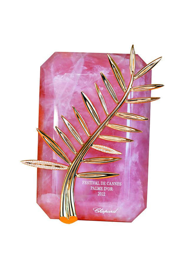 萧邦负责打造的坎城影展金棕榈奖奖座，皆採用符合道德伦理标准的K金和钻石。（CHOPARD提供）