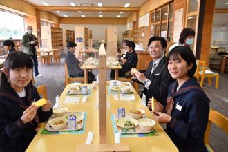 台灣鳳梨首次供日本學童營養午餐 逾6千師生享用