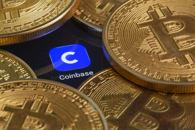 虚拟货币交易所Coinbase的股价持续走跌。（示意图／shutterstock）
