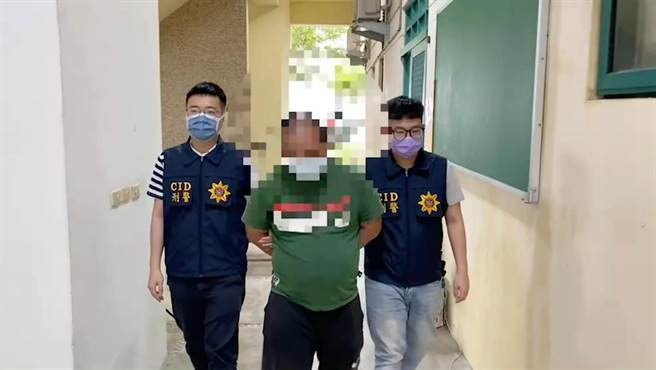 警方至头城镇滨海路简嫌住处埋伏，查获2犯嫌到案。（宜兰县警察局三星分局提供／吴佩蓉宜兰传真）