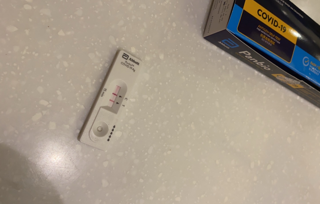 今起實施快篩陽性即確診新制，醫師憂心徒增亂象。（讀者提供）