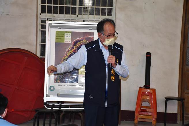 立委陈超明态度坚决要求林务局及农粮署重视农民权益。（谢明俊摄）