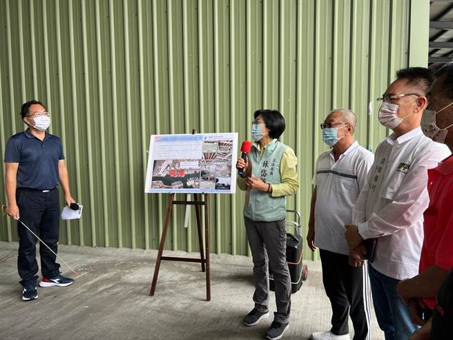 立委林岱樺等單位到場會勘。（翻攝照片／高雄洪靖宜傳真）