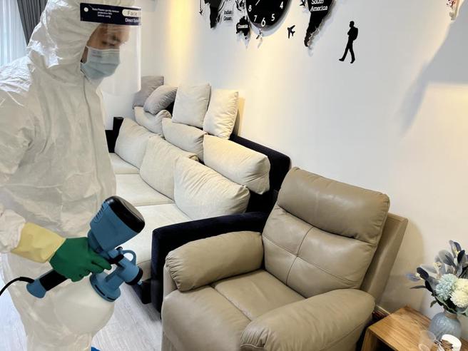 （台湾大车队集团旗下生活大管家率先业界推出「居家安心方案」，抢攻居家隔离、照护者商机。图／大车队提供）