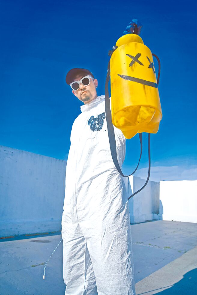 熱狗近來推出新歌，邀來5歲的女兒獻聲，互動逗趣。（本色音樂提供）