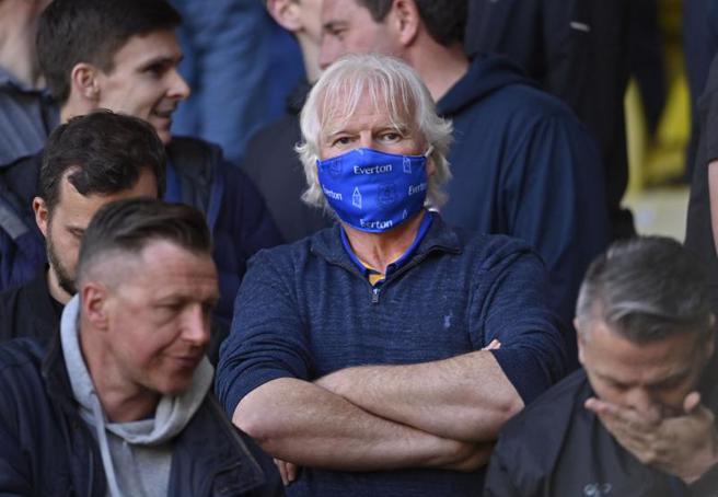 密西根大学的研究显示，即便是最普通的、50%透气率的布口罩，也能降低感染风险达49.7%。（图／路透）