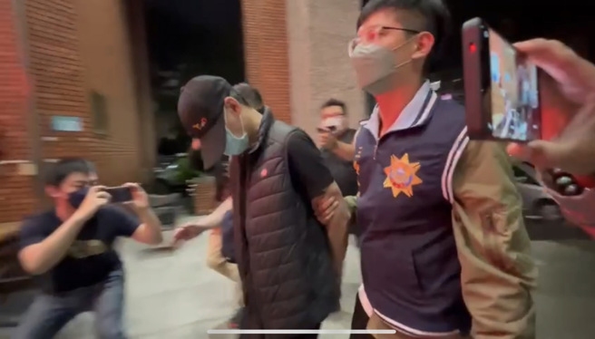 三重情侶遭行刑式轟5槍「2人都確診」，前男友打公共電話洩蹤落網。(中時資料庫)