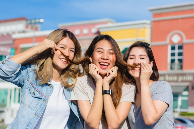 2022下半年獅子、牡羊、水瓶、雙子、金牛將會人見人愛。(示意圖／Shutterstock)