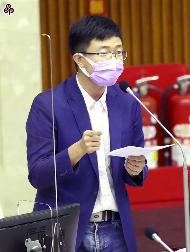 台北市議員侯漢廷及新黨王炳忠等5人，遭檢方起訴在2014年受大陸政府指示在台發展組織，二審仍判無罪。（本報資料照片）