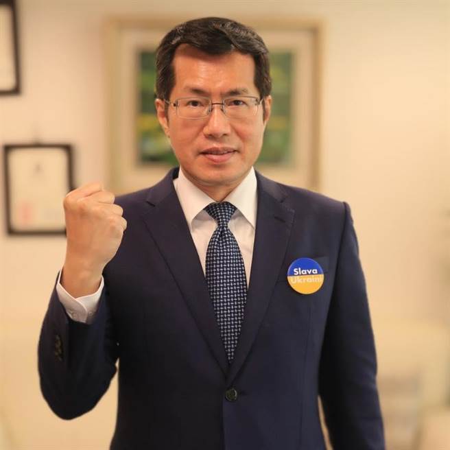 立委罗致政今（13日）在立法院澄清，并没有说过陈时中参选，这只是一个玩笑话，没想到大家都当真，把它当作一回事。（摘自脸书）