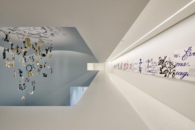 万宝龙Montblanc Haus博物馆展馆，穹顶下方展示巴黎艺术家Studio Marianne Guely作品。（Montblanc提供）