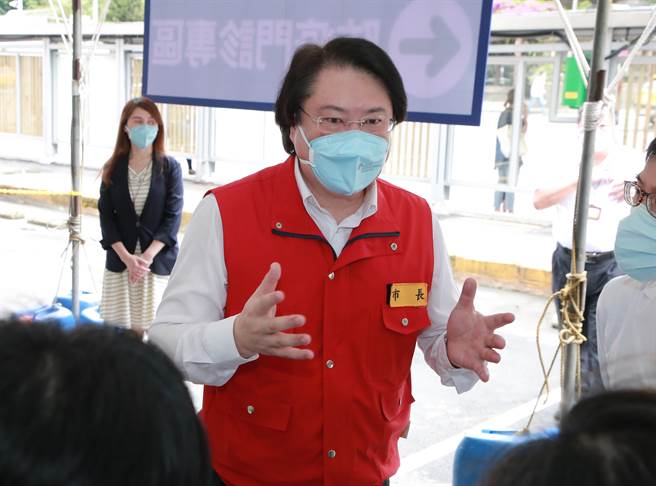 基隆市長林右昌表示，疫情高峰即將到來，呼籲全民一起同心因應。（基隆市政府提供／張志康基隆傳真）