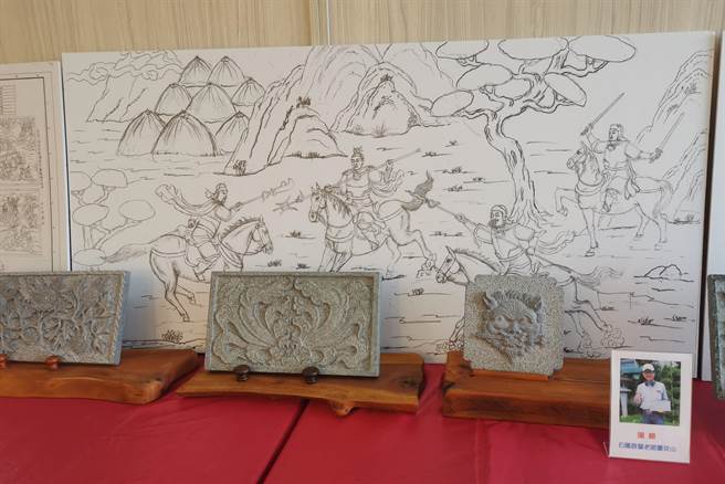 此次参加石雕艺师董炎山传习课学员，多数是首次创作庙宇传统花纹石雕。（刘秀芬摄）