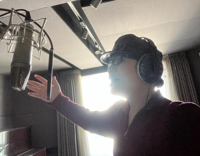 张萌萌近来推出新专辑，用心唱出近年心境。（翰森娱乐提供）