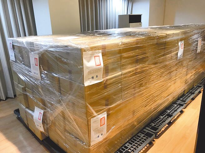 促进转型正义委员会到政治大学查封的国民党臺湾省党部文件。（促转会提供）