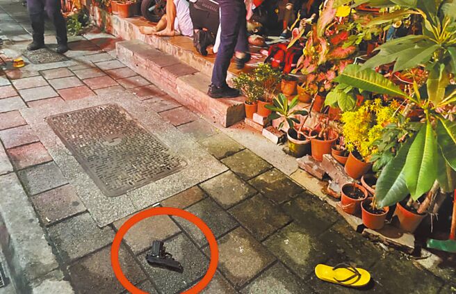 新北市警方在现场採集到林嫌作案用的枪枝。（翻摄画面／吕健豪新北传真）