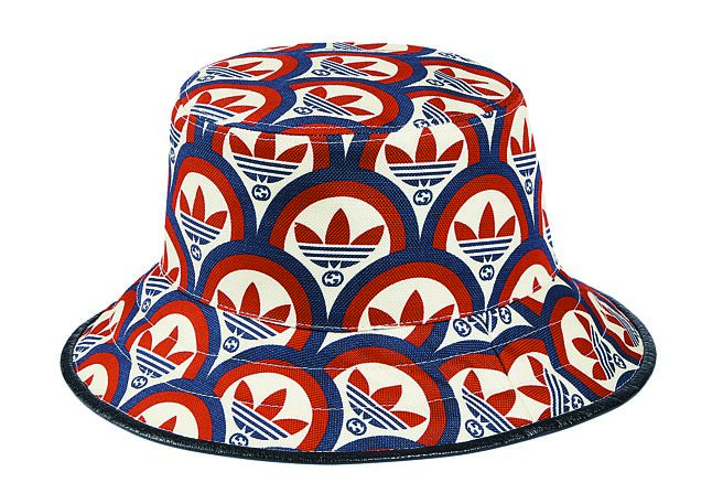 adidas x Gucci多色印花渔夫帽，1万8800元。（Gucci提供）