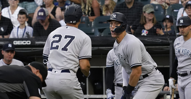 「法官」贾吉和「怪力男」史坦顿联手开轰(美联社)