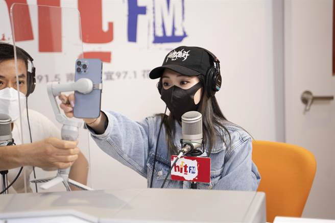 陈芳语为「2022 hito流行音乐奖颁奖典礼」宣传造势。（Hit Fm联播网提供）