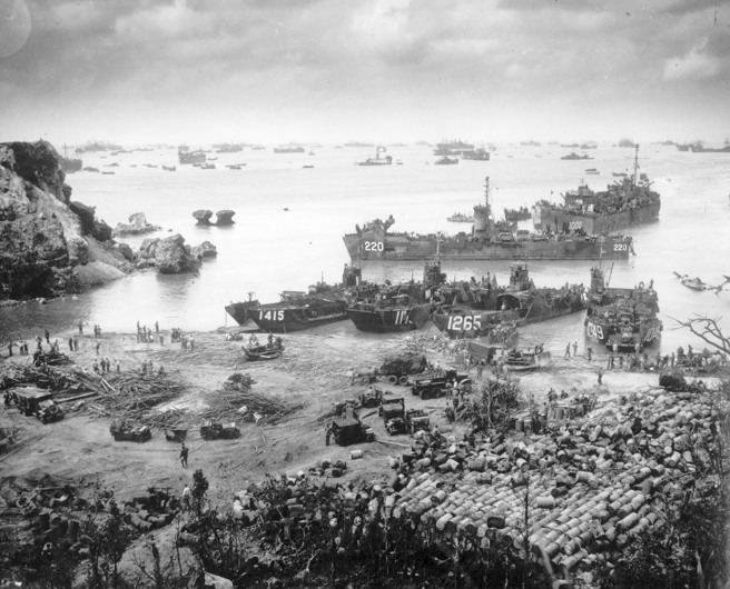 二次大战结束后，冲绳被美军暂管，直到1972年才回归日本，美军统治时间长达27年。(图／美联社)