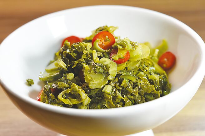 〈衝菜〉图／姚舜