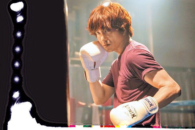 木村拓哉在新剧《迈向未来的10 Count》诠释拳击手和拳击教练角色。（摘自《迈向未来的10 Count》推特）