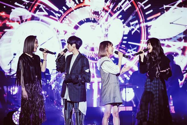 阎奕格(左起)、小魏、温妮和琳谊昨笑称要组限定女团「为你一个」。（相映国际提供）