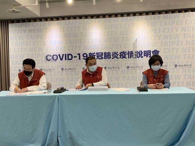 中央指雙北叫不動醫院 侯友宜：潑了第一線人員冷水。（葉德正攝）