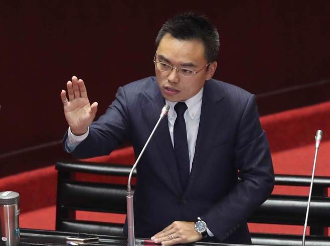 國民黨立委洪孟楷怒轟，炒作雙北叫不動醫院，不就坐實了中央過去兩年不協調在擺爛嗎！圖為國民黨立委洪孟楷。(中時資料照)
