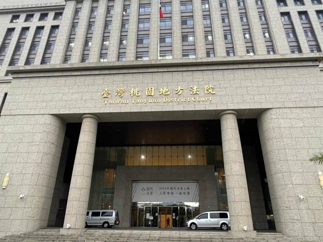 2男因口角争执打死街友，桃园地院指出，犯嫌因重罪、有逃亡及串证之虞，裁准羁押禁见。（陈梦茹摄）