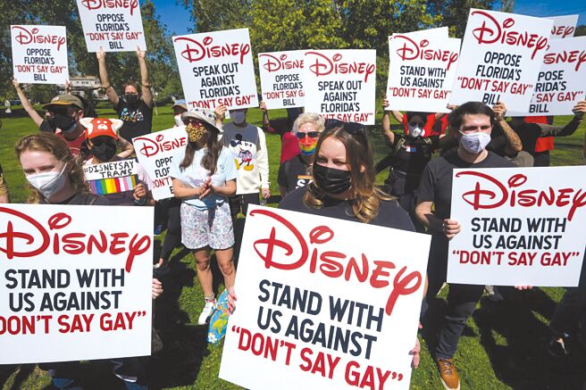 迪士尼王国杠上佛州  图╱路透