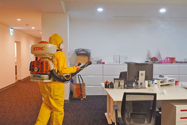 「HoHo好服务」指出，不同空间范围使用的设备不一，消毒施作时会由专业防治人员判断施作设备、方式。图／业者提供