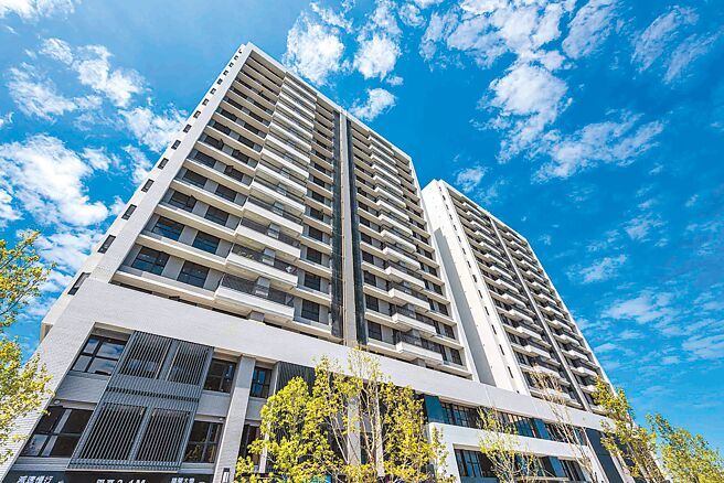 「春城台北港」建筑立面实景图。（业者提供）