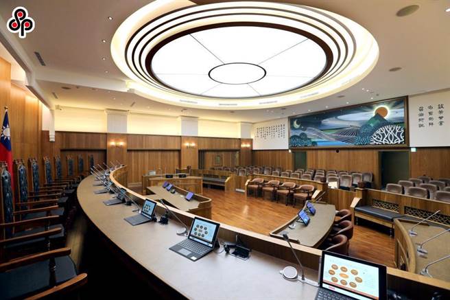 华航企业工会会员刘惠宗与赵刚、朱良骏，4年前迁户口到桃园，投票支持被工会推派参选桃园市长的朱梅雪，最高法院将3人各判刑3月，可易科罚金，缓刑2年定谳。（本报资料照片）