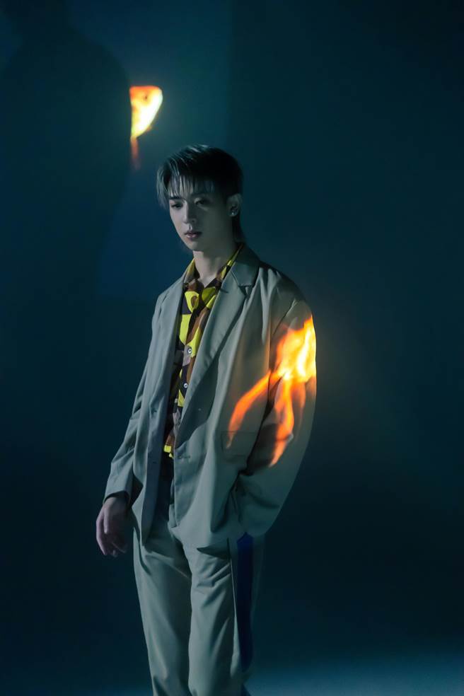 林亭翰晉升唱跳歌手推出新單曲〈MISS OCEAN〉。（青田音樂提供）