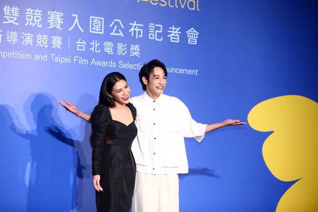 2022第24届台北电影节台北电影奖、国际新导演竞赛入围名单公布记者会，揭晓嘉宾艾怡良、刘修甫。（邓博仁摄）
