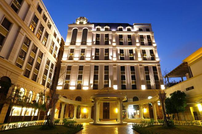 （可乐旅游推出「520爱旅行」专案，标榜以520元最优惠价入住苗栗馥艺郁金香酒店。图／可乐旅游）