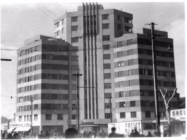 麦都思公寓旅馆，今南京西路、泰兴路路交叉口（照片：作者炳文提供）