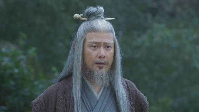 邱心志饰演剑神，挑战不小。（中视提供）