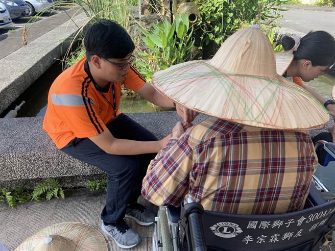 台電與花蓮門諾醫院辦理「希望種子計畫」迄今已邁入第18年，提供低中收入戶及原住民的在地學子們暑期工讀機會，分擔家中經濟，提前規畫職涯發展。（門諾醫院提供／羅亦晽花蓮傳真）