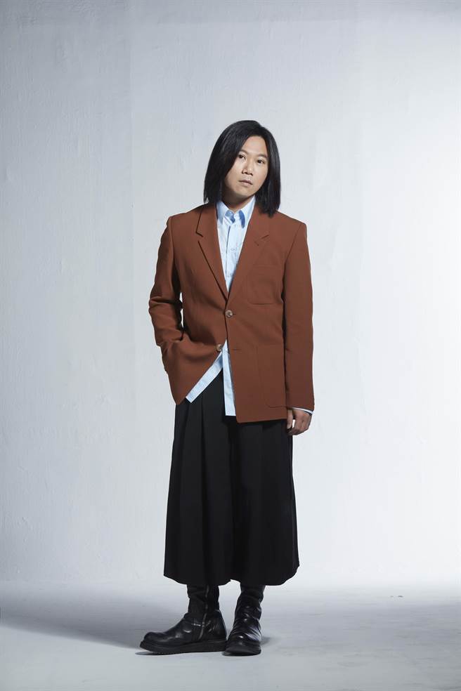 五月天玛莎担任萧秉治「狂人Wild 线上狂趴」。相信音乐提供