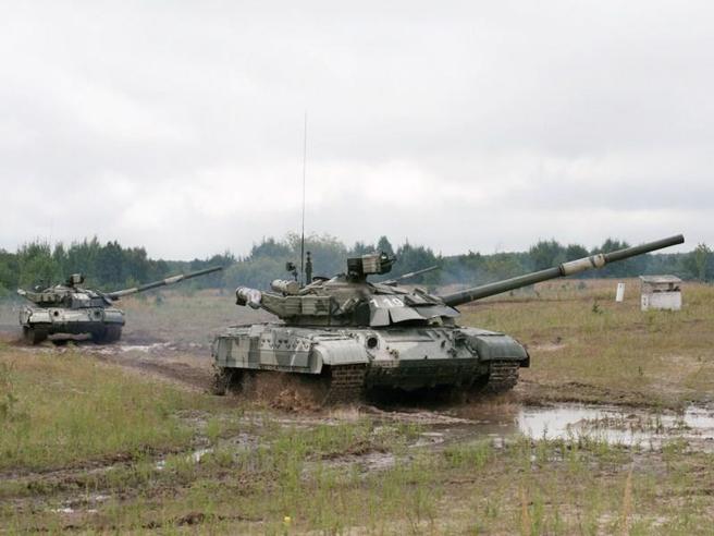 《欧亚时报》指出，乌克兰将旧型战车派上战场，恐代表其在北约军援下，却仍面临战车不足的窘境。（示意图／乌克兰国防部脸书）